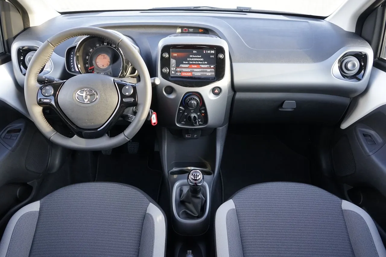 Toyota Aygo 1.0 Bluetooth...  Image 8